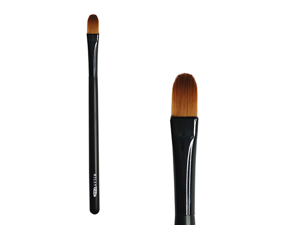 Кисть для губ 18T Milan PRO купить в Минске 